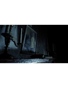 Resident Evil 7: Biohazard PlayStation Hits Para... 2