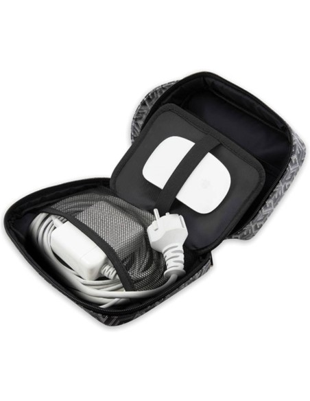 Bolso Organizador Guess Modelo GCube Stripe color Negro GUHBHGCFSEK