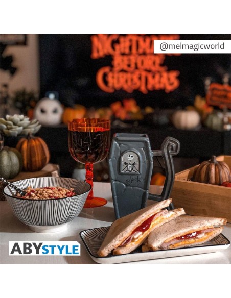 Taza de Cerámica Abystyle Pesadilla Antes de Navidad Modelo Ataúd de Jack