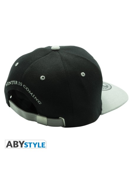 Gorra Abystyle Juego de Tronos Modelo Stark Color Negra