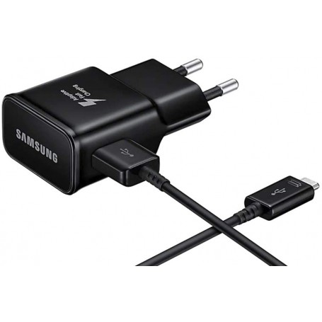 Cargador Samsung Modelo TA200EBE Carga Rápida Con USB C En Negro Estado Nuevo