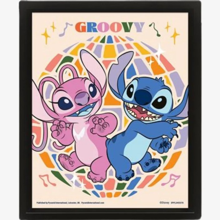 Poster 3D con Marco Pyramid Stitch y Angel