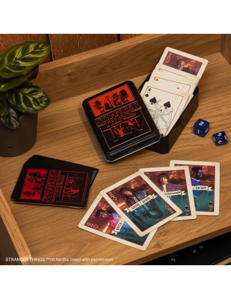 Paladone Baraja de Cartas de Poker Modelo Stranger Things